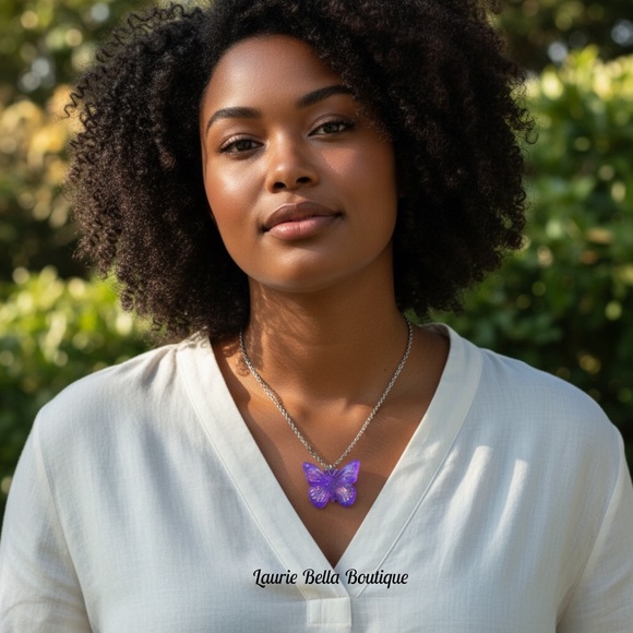 Purple Butterfly Necklace - Picture 4 of 4